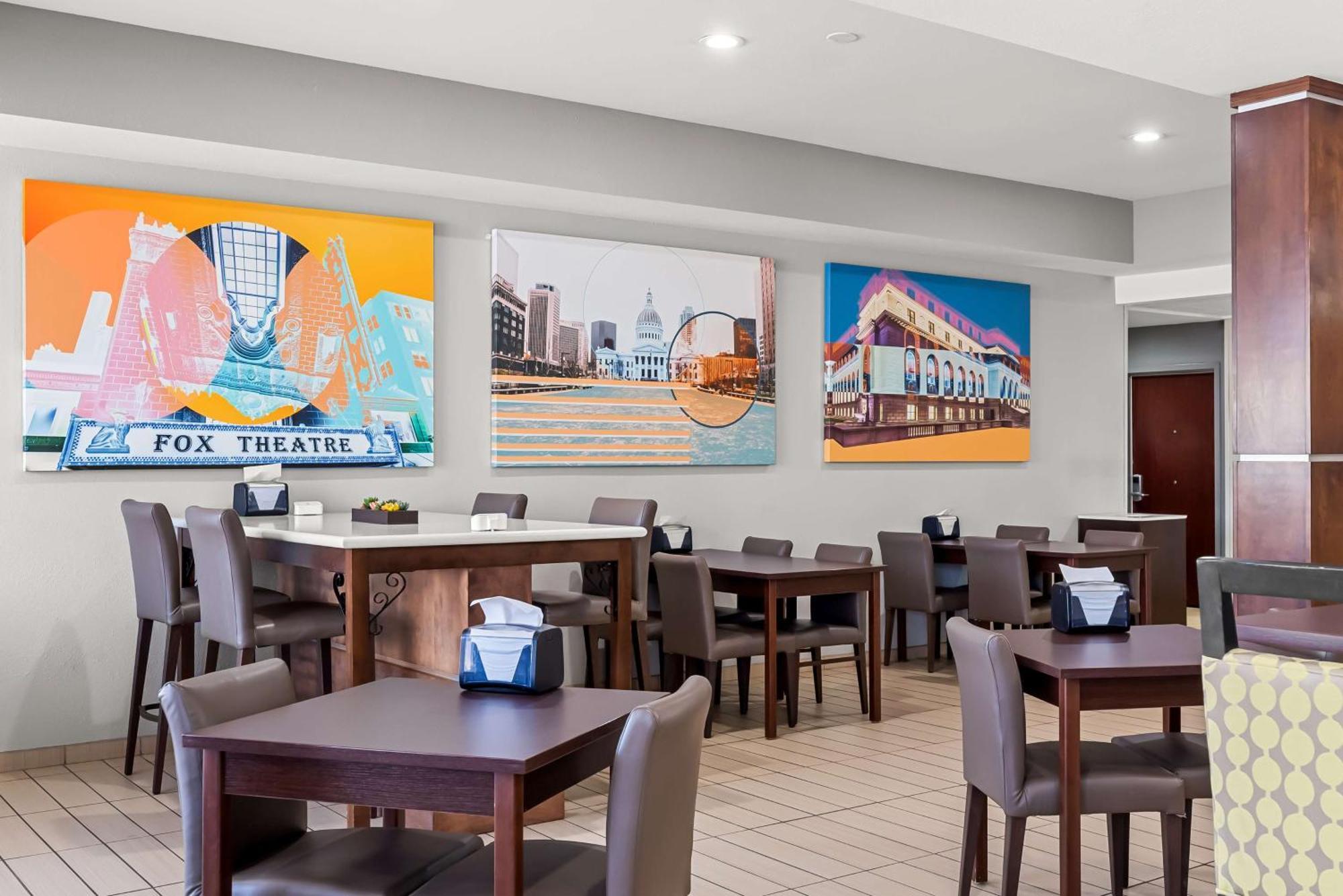Best Western St. Louis Airport North Hotel & Suites Hazelwood Exterior photo
