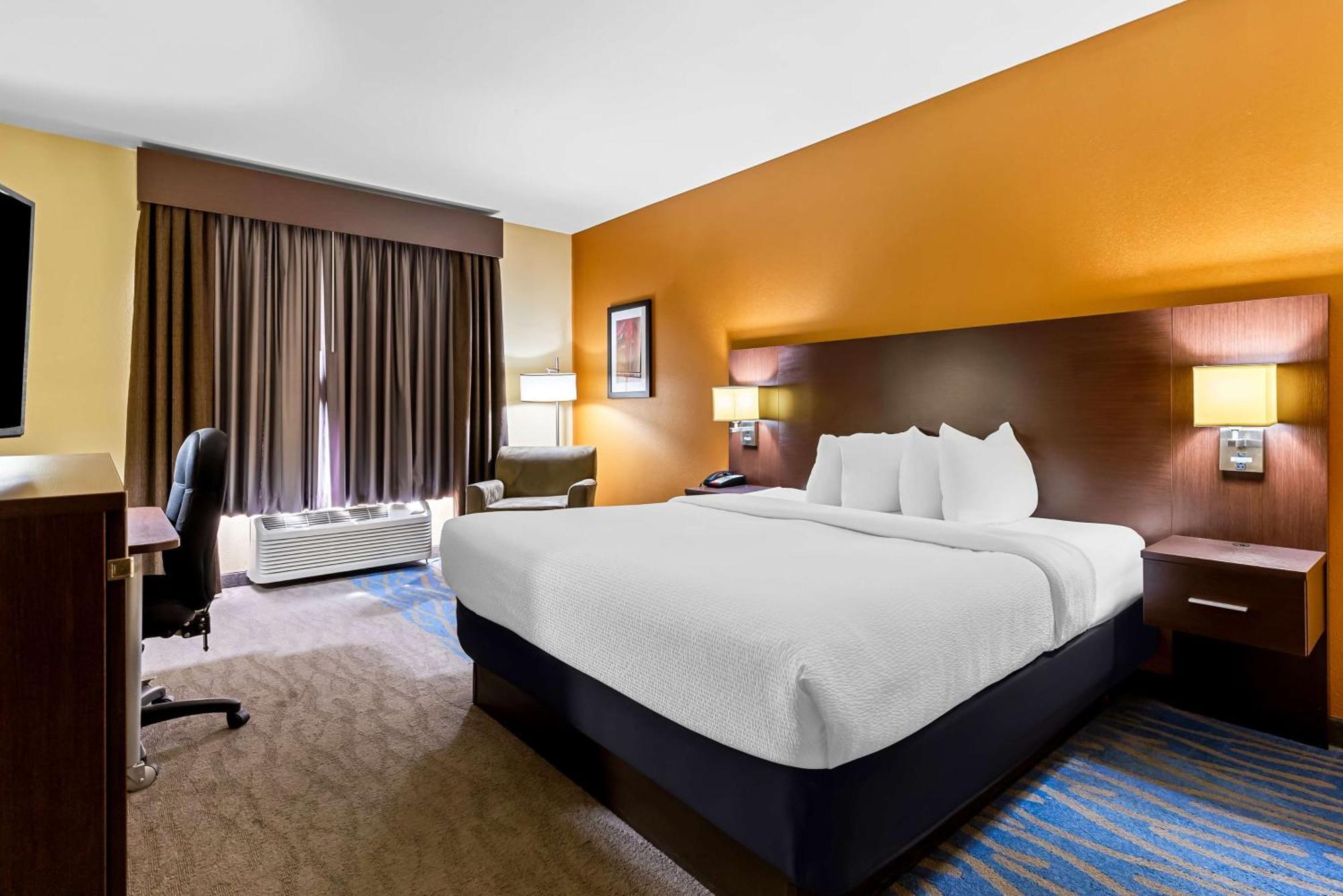 Best Western St. Louis Airport North Hotel & Suites Hazelwood Exterior photo